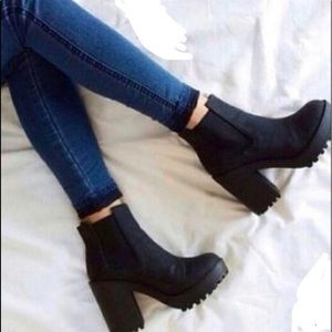 Madden Girl Black Platform Ankle Boots 8.5